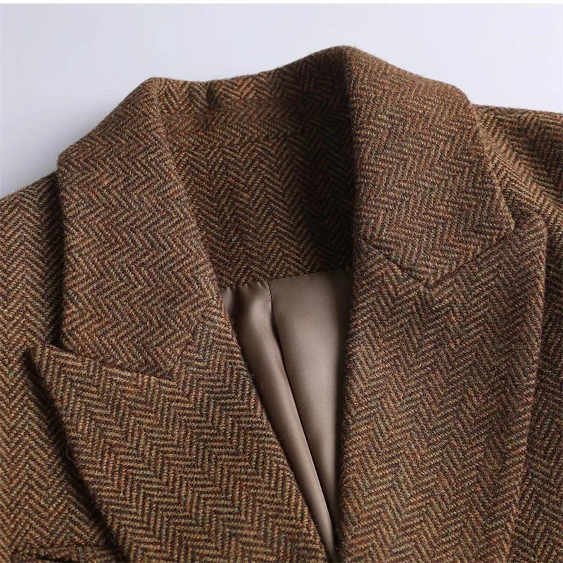 Women's wool blend blazer, brown herringbone, notched collar detail, close-up