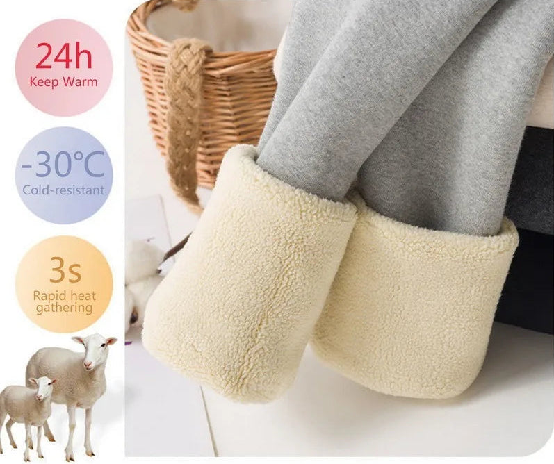 Beige fleece lined leggings thermal insulation demonstration - 24h warmth -30°C winter pants