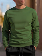 Sweat-shirt à col rond pour homme, couleur vert militaire, porté par un mannequin, vue de face