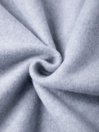 Sweat-shirt à col rond pour homme, couleur gris clair, gros plan sur le tissu brossé