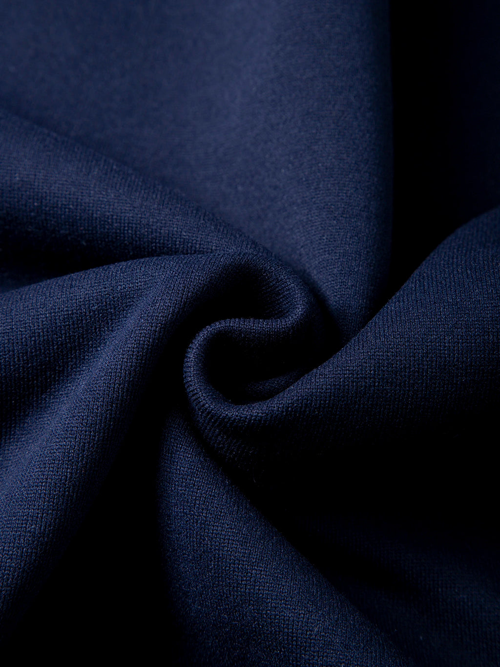Sweat-shirt à col rond pour homme, couleur bleu marine, gros plan sur le tissu