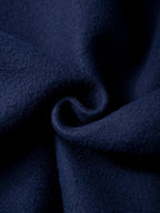 Sweat-shirt à col rond pour homme, couleur bleu marine, gros plan sur la texture douce du tissu