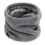 Cache-cou en tricot doublé de polaire, gris, vue de profil