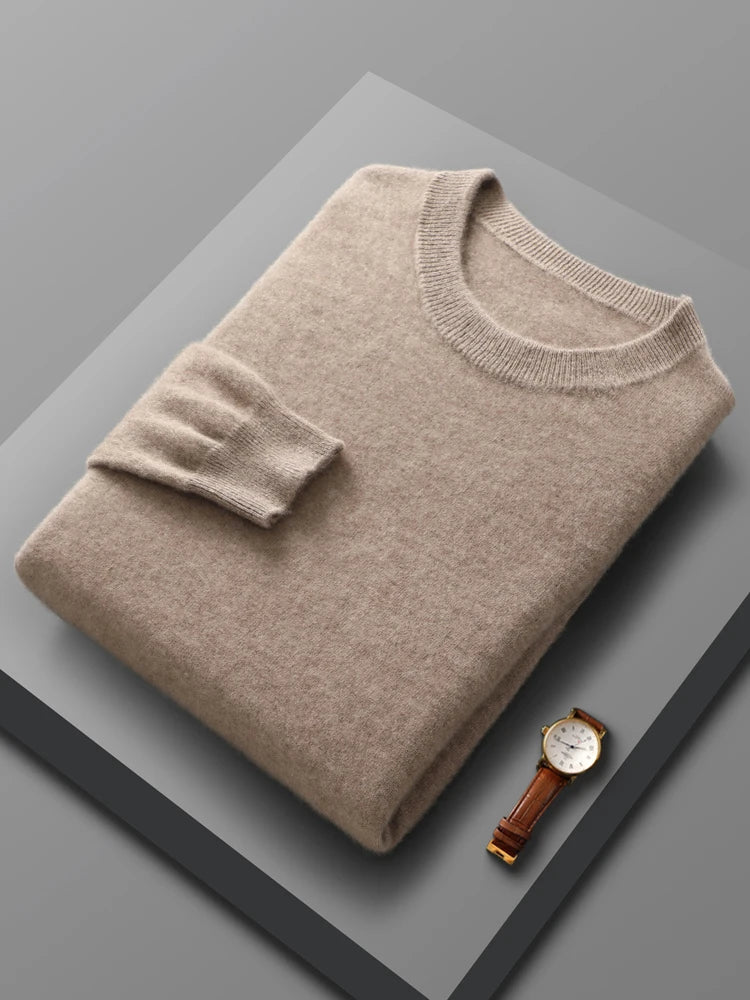 Men's merino wool crew neck sweater, close-up of ribbed cuff