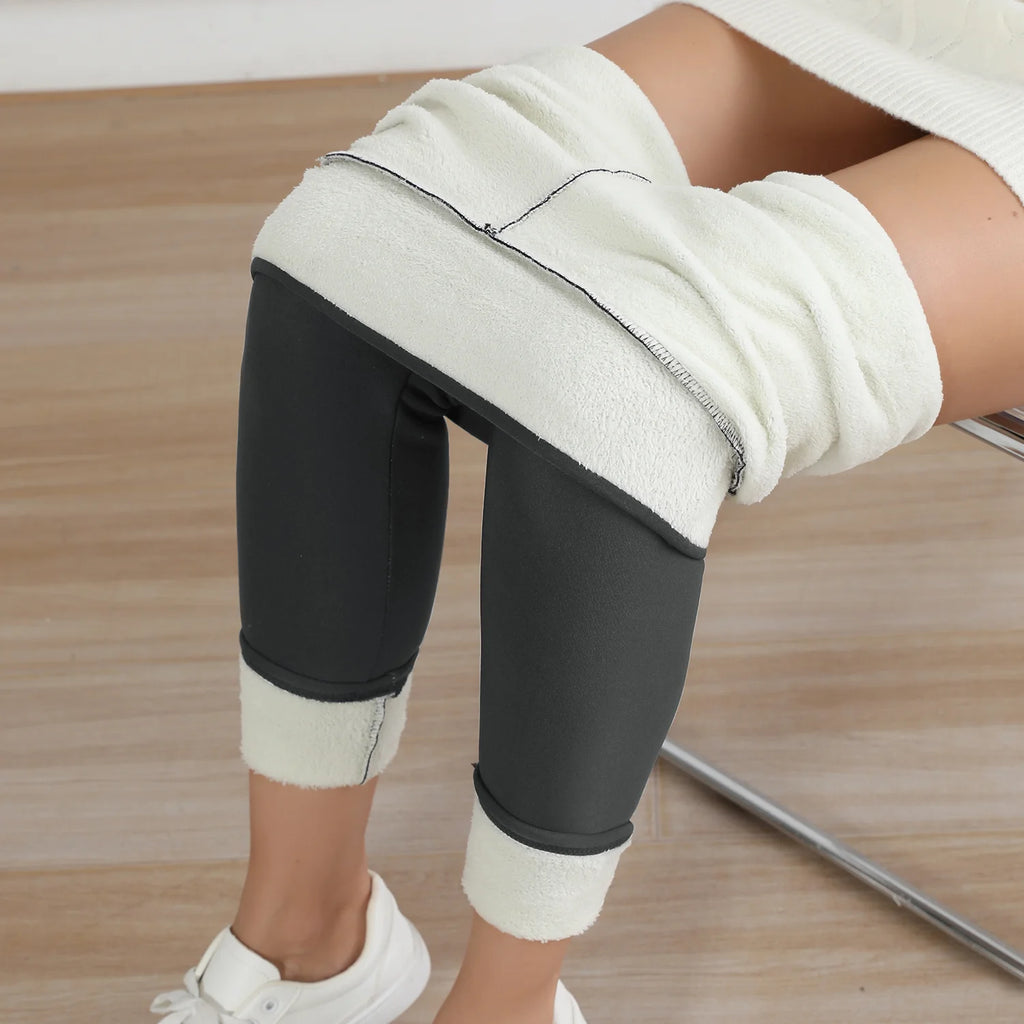 Legging femme doublé polaire, gris, gros plan sur la doublure en polaire