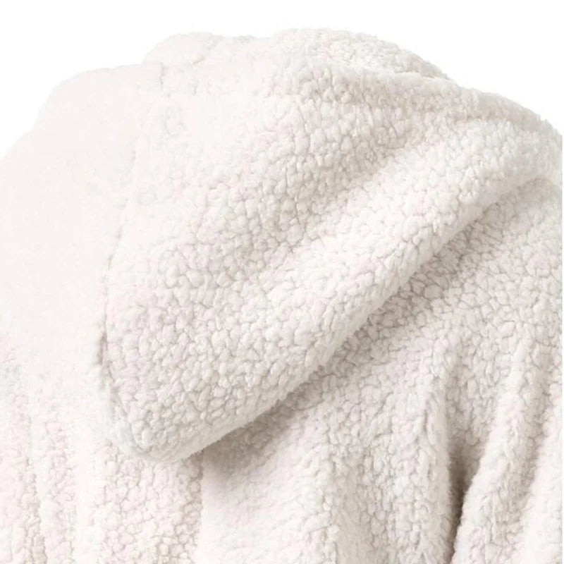 Damen-Sherpa-Fleece-Hoodie mit Reißverschluss – Nahaufnahme des weichen, flauschigen Sherpa-Fleeces